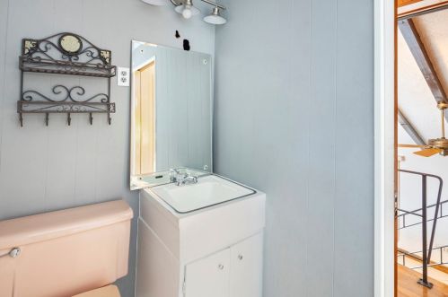 75 Sewall Ave, Winthrop MA 02152-1525 exterior