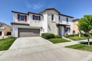 211 Candela Cir, Sacramento, CA 95835-2095