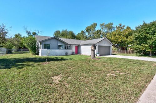 13314 Briar Hollow Dr, Austin TX  78729-2855 exterior