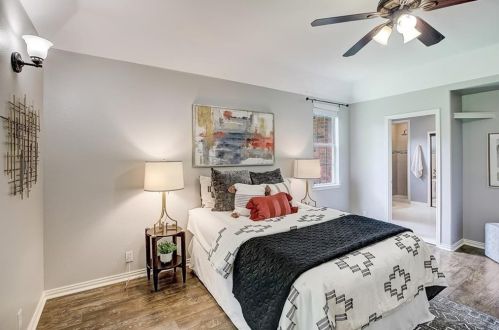 13243 Briar Holw Dr, Austin TX 78729-2855 exterior