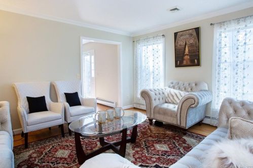 39 Charing Rd, Wapping CT  06074-2228 exterior