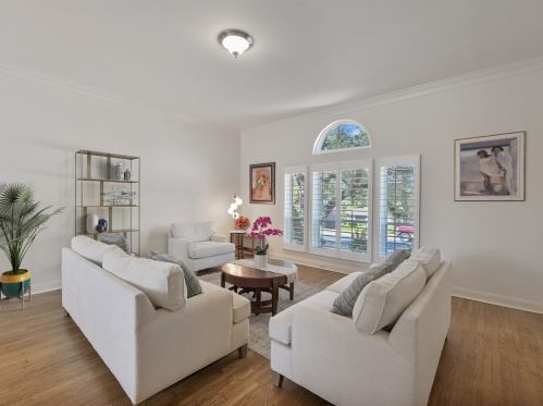 5803 Cedar Cliff Dr, Austin TX  78759-5147 exterior