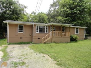 27 Melson St, Newnan, GA 30263-2864