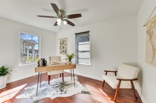 504 Denson Dr, Austin TX 78752-4016 exterior