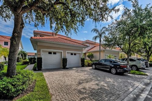 5255 Birmingham Dr, Naples, FL 34110-9002