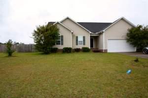 520 Cypress Dr, Raeford, NC 28376-5323