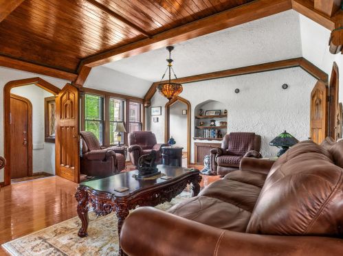 704 Oak St, Manitowoc WI 54220-2848 exterior