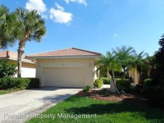 2052 Crestview Way, Naples FL  34119-3306 exterior