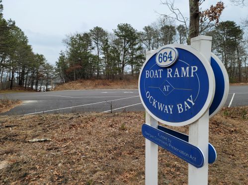 65 Blue Castle Dr, Mashpee MA 02649-3770 exterior