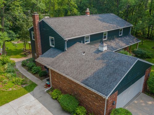 3504 Wildwood Dr, Manitowoc, WI 54220-2349