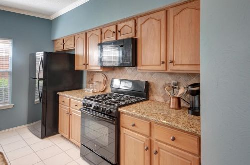 6151 Cupertino Trl, Dallas TX 75252-2390 exterior