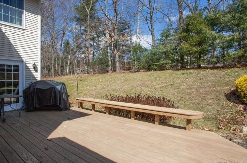 39 Charing Rd, Wapping CT  06074-2228 exterior