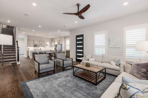 4209 Berkman Dr, Austin TX  78723-4547 exterior