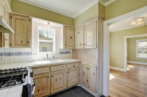 1002 43 St, Austin TX 78751-4415 exterior