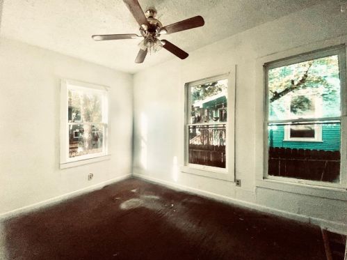 1504 11th St, Austin TX 78702-1909 exterior