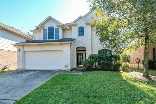 5116 Bluestar Dr, Austin TX  78739-1429 exterior