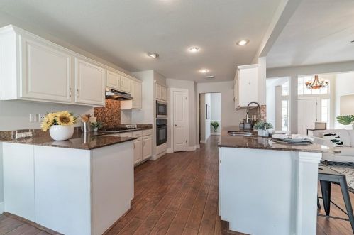 6868 Auckland Dr, Austin TX 78749-4139 exterior