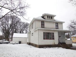 1020 Campbell Ave, Willmar, MN 56201-2434