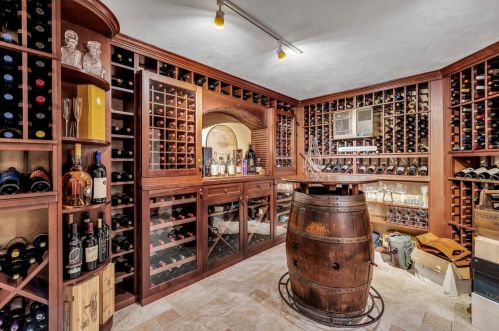 11 Teal Cir, Mashpee MA 02649-3676 exterior