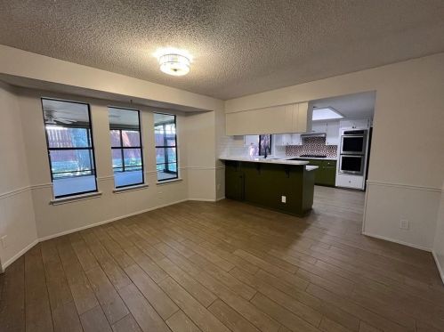 6404 Bluesky Way, Austin TX  78745-4415 exterior