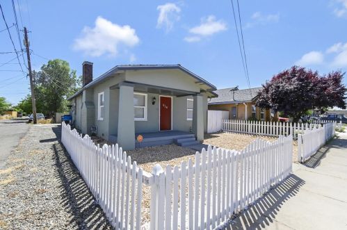 918 12th St, Arboga, CA 95901-4739