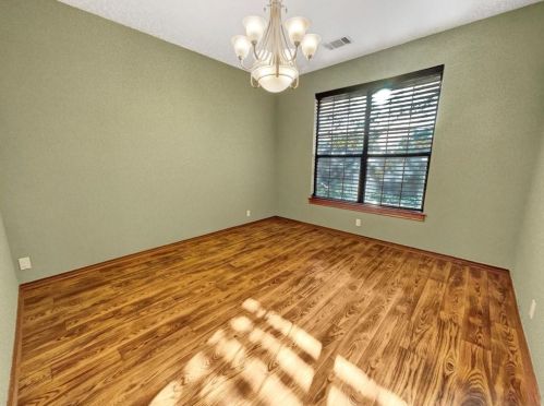 7206 Anaqua Dr, Austin TX 78750-7929 exterior