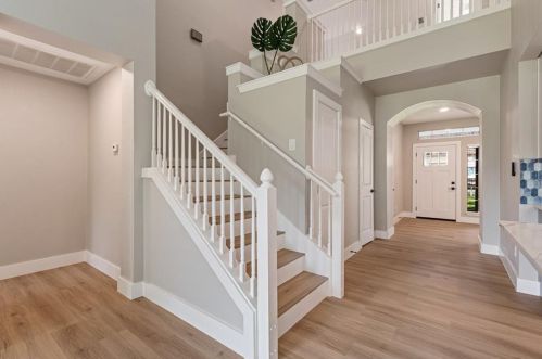 10209 Broomflower Dr, Austin TX 78739-1448 exterior