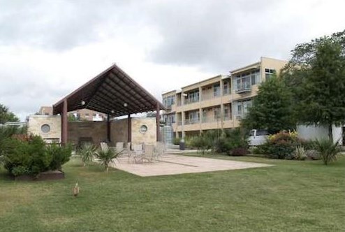 2401 6th St, Austin TX exterior