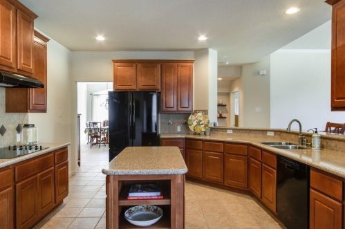 150 Abbott Dr, Austin TX 78737-4536 exterior