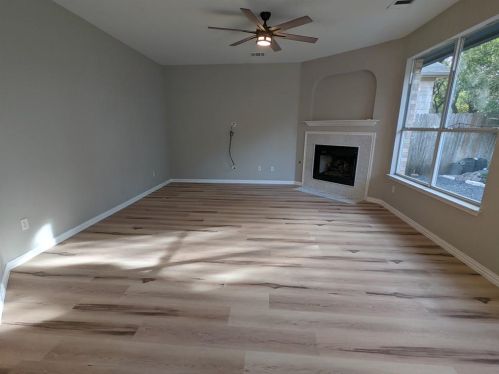 5117 Bluestar Dr, Austin TX  78739-1429 exterior