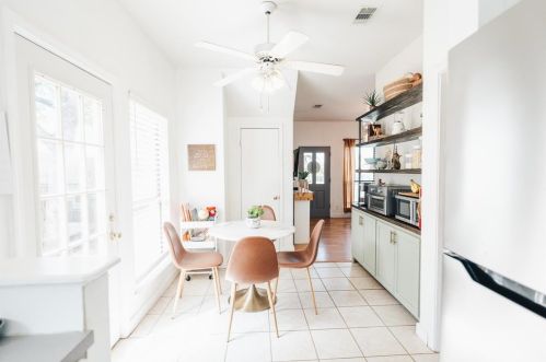 11 Concord Cir, Austin TX  78737-9073 exterior