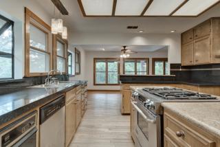 1801 Brookhaven Dr, Austin TX  78704-2748 exterior