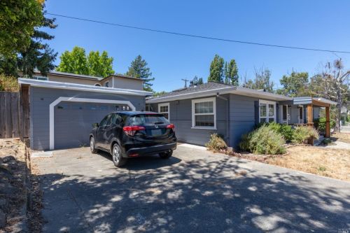 806 Litchfield Ave, Sebastopol, CA 95472-4414