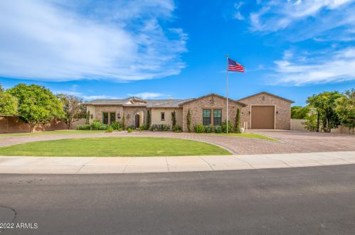 4153 Nora Cir, Mesa, AZ 85215