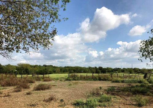 10448 Fm 812, Austin TX 78719-9735 exterior