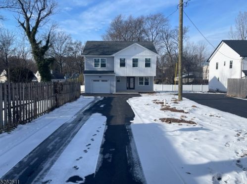 1996 Price St, Rahway, NJ 07065-4238