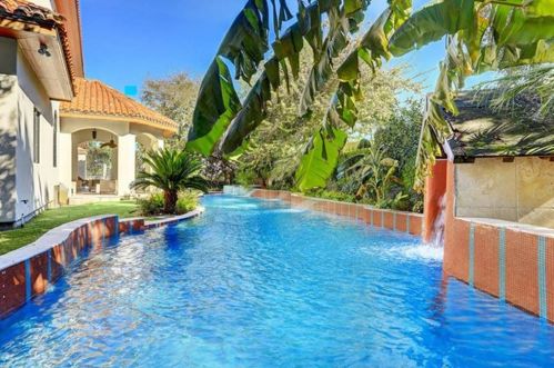 4101 Cat Mountain Dr, Austin TX  78731-3702 exterior