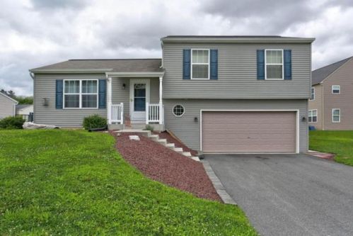 153 Overlook Dr, Falmouth PA  17502-9373 exterior