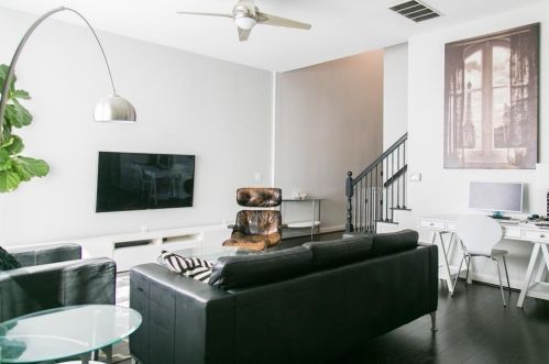 4536 Berkman Dr, Austin TX  78723-4594 exterior