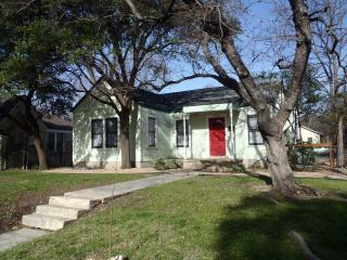 2708 French Pl, Austin TX  78722-2324 exterior