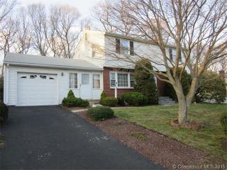 169 Ridgewood Dr, Mystic, CT 06355-2027