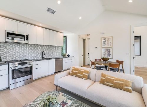 2903 14 St, Austin TX 78702-1628 exterior