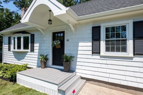 53 Alton St, Walpole MA  02081-4101 exterior