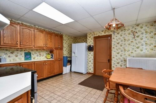 12 Woodford St, Worcester MA 01604-5423 exterior