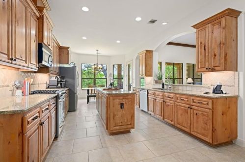 1448 Buffalo Gap Rd, Austin TX 78734-3537 exterior