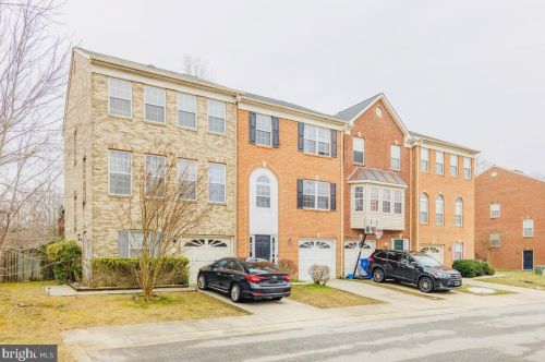 8065 Bloomsbury Pl, White Plains, MD 20695-3496