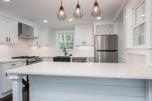 53 Alton St, Walpole MA  02081-4101 exterior