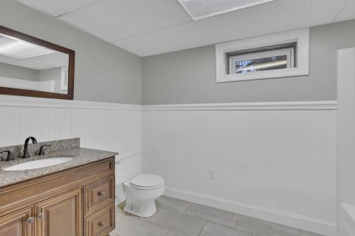 85 Blue Castle Dr, Mashpee MA 02649-3770 exterior