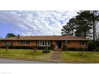 1205 Cherrytree Ln, Chesapeake, VA 23320-6903