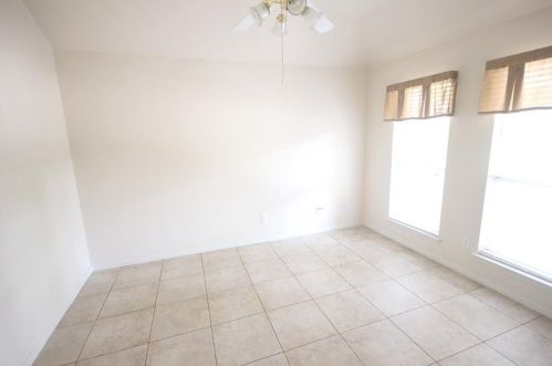 5012 Bluestar Dr, Austin TX  78739-1428 exterior